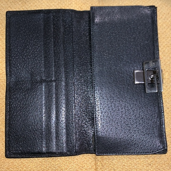 Gucci Authentic black wallet Code# 035•2067•2098 - Picture 3 of 12
